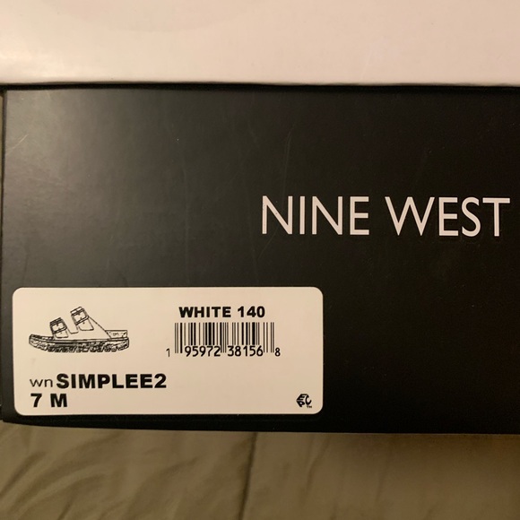 **SOLD** - Picture 6 of 7